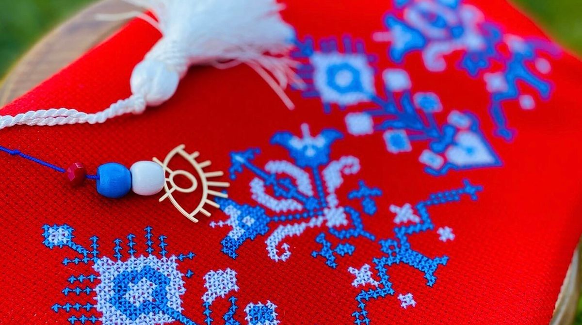 Handmade clutch Leather/embroidery