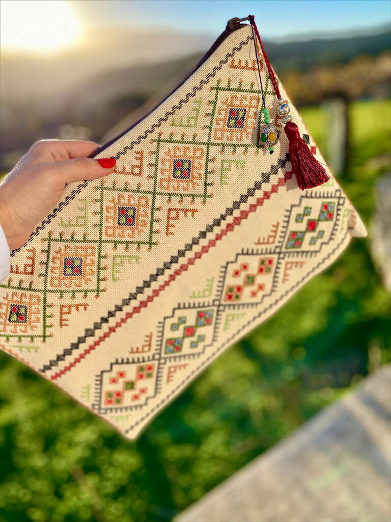  Handmade Clutch Leather / Embroidery *Rhombus/Cafe au lait