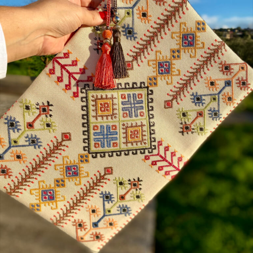     Handmade Clutch Leather/Embroidery    *Cretan stitch/Rose