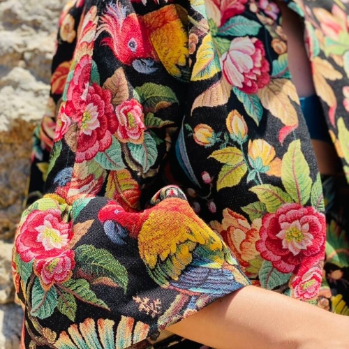 Short jacket   *Parrots in the jungle