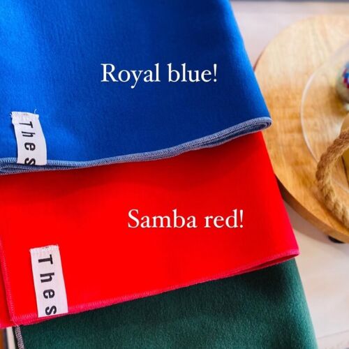 T h e s m i a. ’s  scarf *Iris  