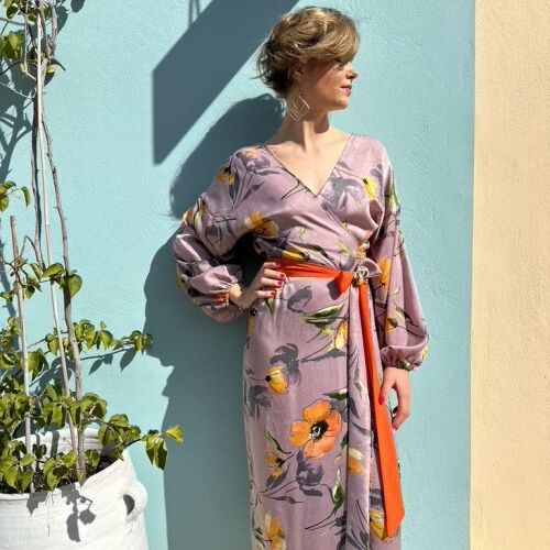 Wrap dress    *Lola