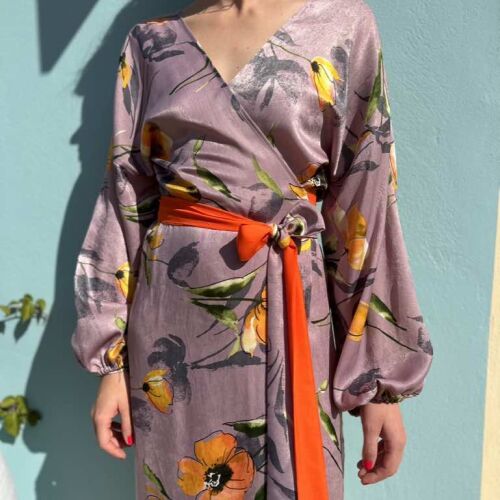 Wrap dress    *Lola