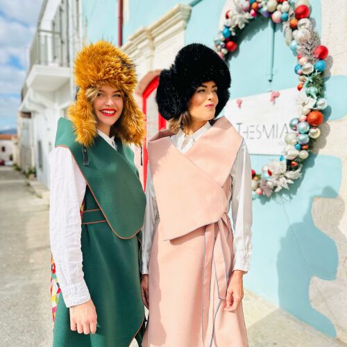The seated Buddha Sleeveless coat /choise of colors