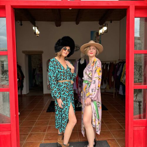 Wrap dress    *Lola